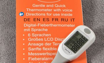 Ansicht auf das weiße Fieberthermometer