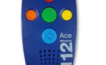 Ansicht auf das dunkelblaue Gerät mit bunten Tasten.